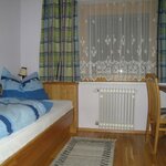 Photo of single room with shower, WC