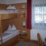 Pomiń zdjęcie family room with shower, WC