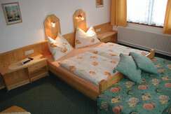 Doppelbettzimmer
