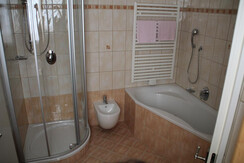 Dusche/Badewanne