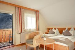 Wohlfühlzimmer Komfort mit Balkon