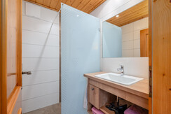 Apartment Kufstein: bathroom