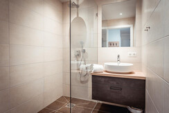 Gust for 6 SMART - 2nd bathroom with shower (Top 4)