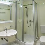 Photo of single room with shower, WC