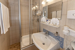 doppelzimmer-standard_hotel-hartweger_0-51