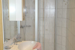 Bad von einer Einraumwohnung