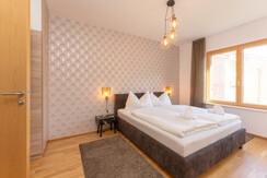 Top 6  - Bedroom with double bed