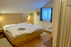 Haus-Debora-Schlafzimmer-2-OG-2