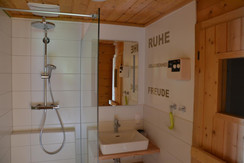 Badezimmer 1