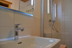 Badezimmer 2