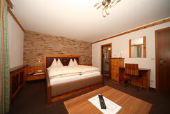 3-Bett Zimmer