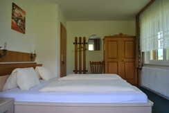 Schlafzimmer Doppelbett