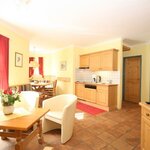 Photo of ap./3 bedrooms/shower or bath tube, WC