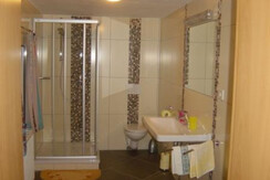 Haus Lösch - Doppelzimmer - Bad