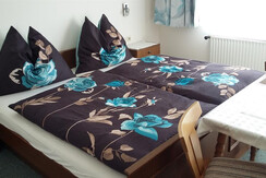 Zimmer 1 mit großem Balkon