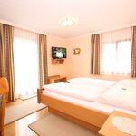 Photo of Double room, shower, toilet