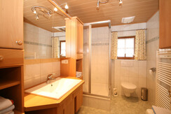 Haus Meissnitzer Badezimmer Dreibettzimmer