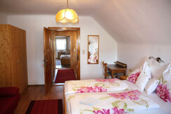 Großes Appartement Zimmer 3 +