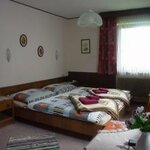 Pomiń zdjęcie triple room with shower, WC