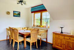 Küche mit gemütlicher Sitzecke