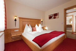 Haus Taxegger - App. Planai - Schlafzimmer