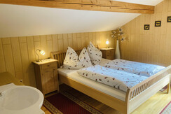 B92DC70B-0391-48F2-B41A-09BA328F5AEF