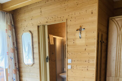 301C90CA-12ED-41C0-8030-E1C96C7D9AB2