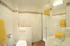 Badezimmer App. Hochwurzen