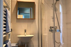 Bathroom/ toilett