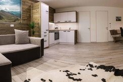 F3394B34-07C6-4146-B568-EBDFC3C09D5C