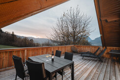 Grimmingwohnung Terrasse im Herbst