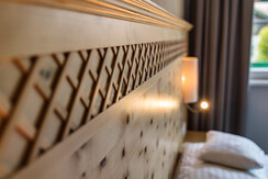 Zirben Bett Junior Suiten