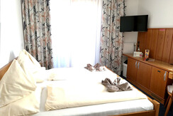 Doppelzimmer mit Balkon