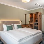 Photo of Double room, shower, toilet, facing the mountains