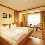 Photo of Double room, shower, toilet, facing the mountains