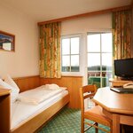 Photo of single room with shower, WC