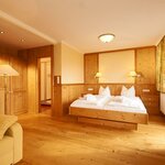 Photo of Junior suite, shower, toilet