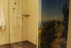 Badezimmer Vierbettzimmer de luxe