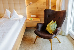 Fauteuil im Steirer Doppelzimmer