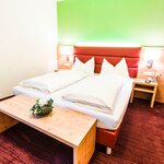 Photo of room with 4 beds-shower or bath tube, WC