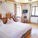 obrázek suite with shower, bath tube, WC