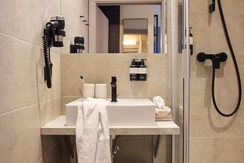 Hotel UND Schladming Badezimmer