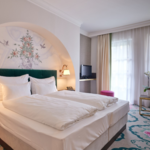 Photo of double room with shower, WC