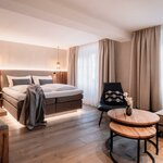 Photo of Family room, bath, toilet