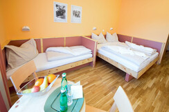 betten-familienzimmer-jufa-hotel-planneralm-alpin-
