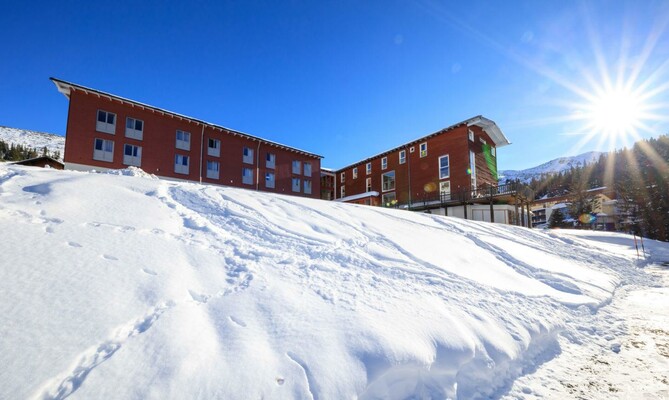 hotelansicht-jufa-hotel-planneralm-alpin-resort-so