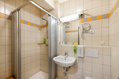 bad-dusche-waschbecken-dz-jufa-hotel-schladming-14