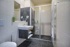 jufa-hotel-schladming-zimmer-ff3-plus-bad-1440x101