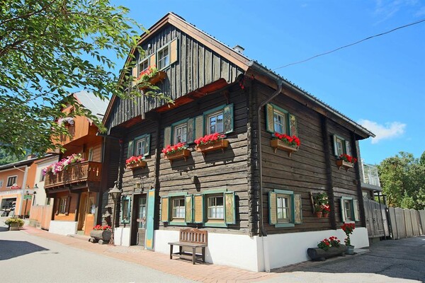 Knappenhaus in summer
