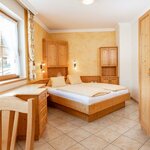 Photo of ap./combined living-bed-room/shower, WC